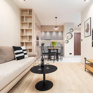 Apartment Bg Premium Mennica, Warsaw